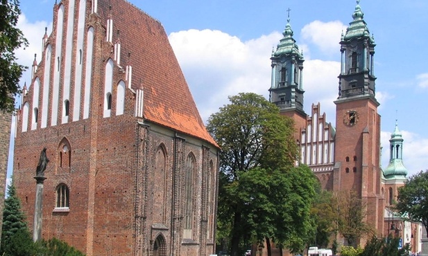 Gdzie była "chrzcielnica Mieszka I"?