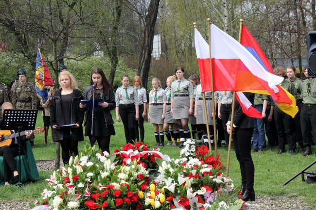 Marsz pamięci ofiar katyńskich