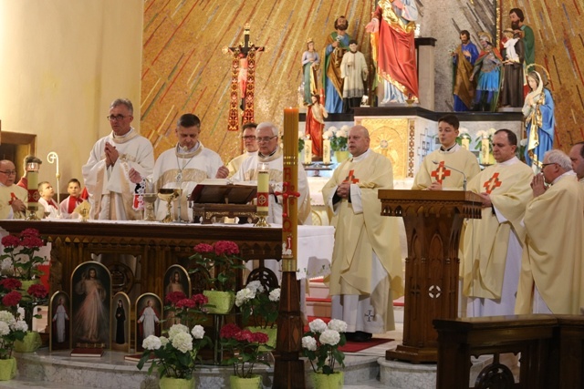 Znaki Bożego Miłosierdzia u NMP Wspomożenia Wiernych w Dziedzicach