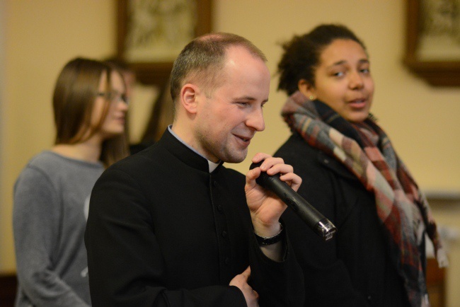 Czuwanie młodzieżowe w intencji diakonów