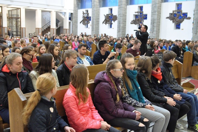 Ks. Bartczak w Męcinie
