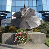 Pomnik Stefana Starzyńskiego na pl. Bankowym