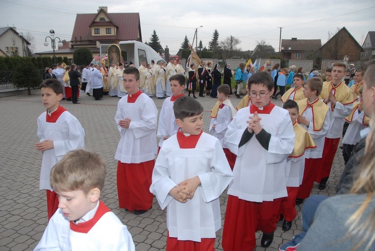 Nawiedzenie w parafii Miłosierdzia Bożego w Woli Rzędzińskiej