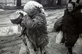 Muzeum Czarnobyla w Kijowie. Na zdjęciu ludzie opuszczający swoje domy po wybuchu reaktora