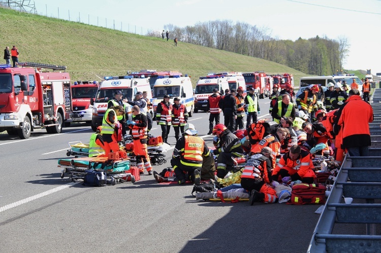 Ćwiczenia służb "Autostrada 2016"