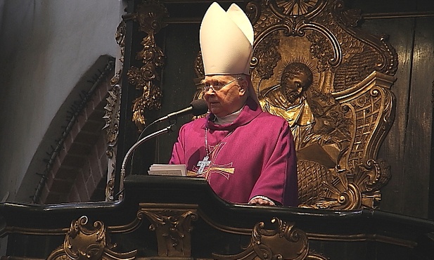 Stan abp. Gocłowskiego jest bardzo ciężki