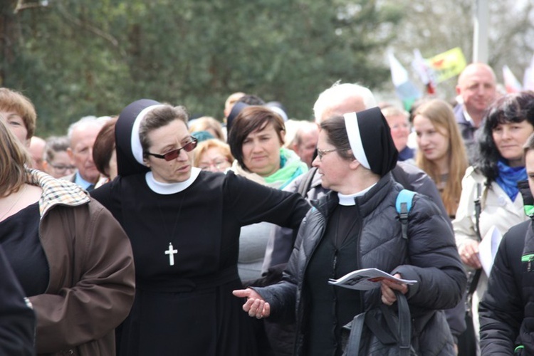 Pielgrzymka z Roszkowej Woli do Żdżar w 27. rocznicę beatyfikacji Franciszki Siedliskiej