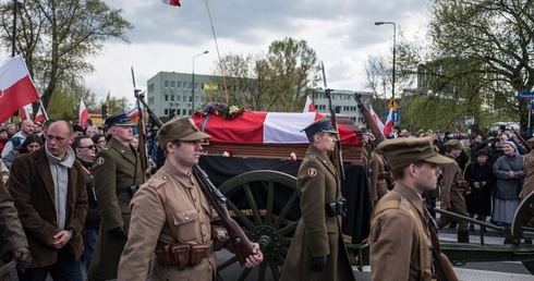 A. Macierewicz: "Chowamy symbol bohaterstwa"