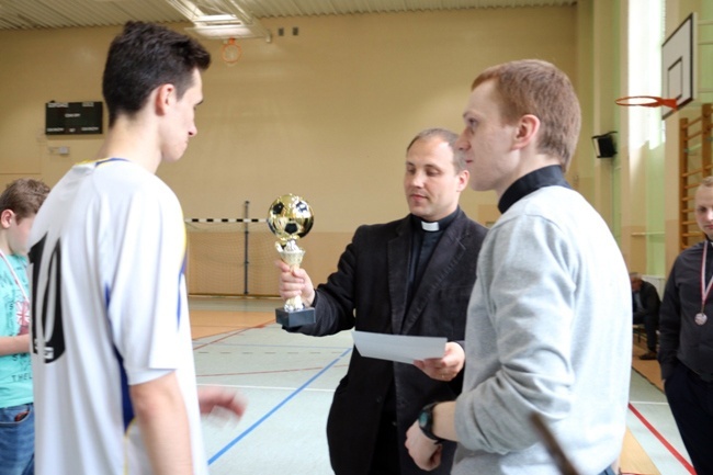 Finały mistrzostw ministrantów w halowej piłce nożnej