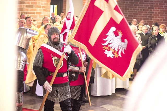 	Chrzest Mieszka z 966 roku przez wielu określany jest jako najważniejsze wydarzenie w historii Polski.