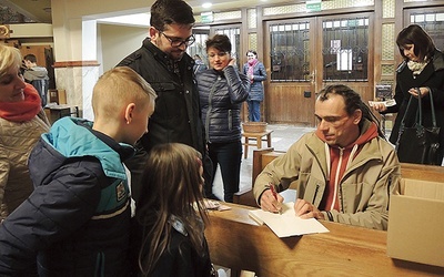 ►	Andrzej Sowa był gościem w andrychowskiej parafii św. Stanisława.