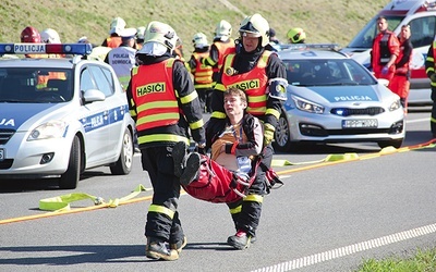 Czescy strażacy z Bohumina dotarli krótko po polskich policjantach.