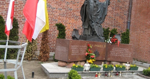 II rocznica kanonizacji Jana Pawła II - przedszkole bł. Franciszki