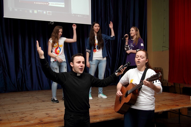 Projekt edukacyjny z religii w Gimanzjum nr 2 w Łowiczu