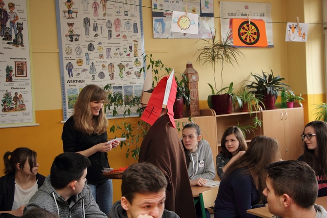 Projekt edukacyjny z religii w Gimanzjum nr 2 w Łowiczu