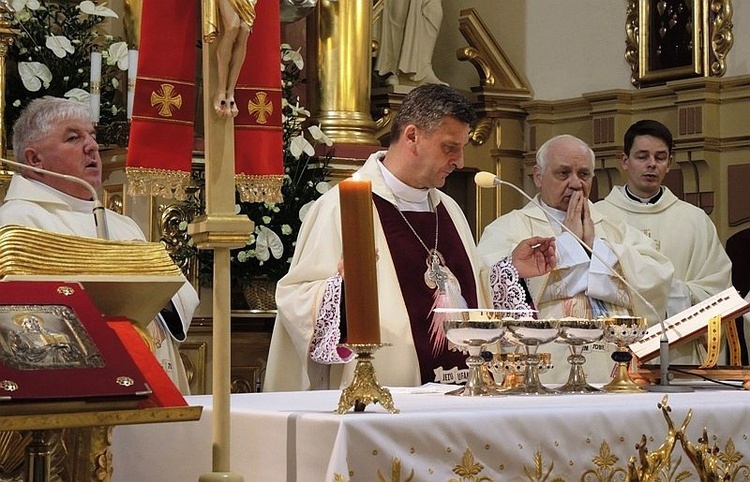 Znaki Bożego Miłosierdzia w Hałcnowie