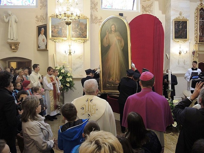 Znaki Bożego Miłosierdzia w Hałcnowie