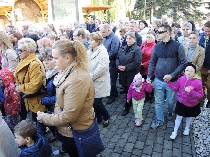 Znaki Bożego Miłosierdzia w Hałcnowie