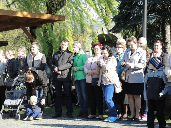 Znaki Bożego Miłosierdzia w Hałcnowie