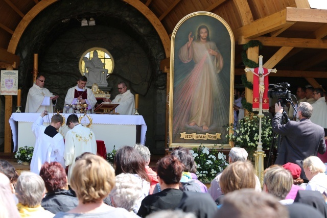 Msza św. dla pielgrzymów łagiewnickich - Hałcnów 2016