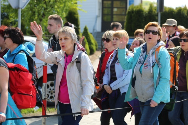 IV pielgrzymka do Łagiewnik wyrusza z Hałcnowa - cz. I