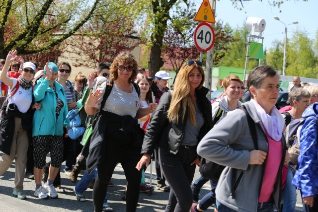 IV pielgrzymka do Łagiewnik wyrusza z Hałcnowa - cz. II