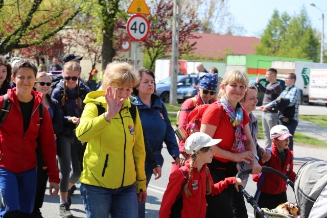 IV pielgrzymka do Łagiewnik wyrusza z Hałcnowa - cz. II