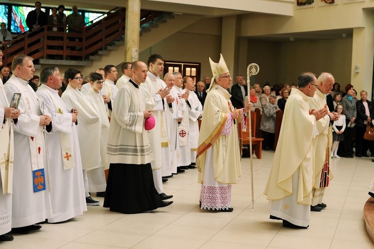 Poświęcenie kościoła Podwyższenia Krzyża Świętego