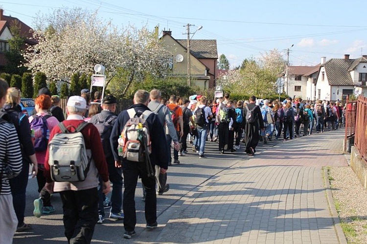 Nowa Wieś przywitała pielgrzymów grupy św. Maksymiliana