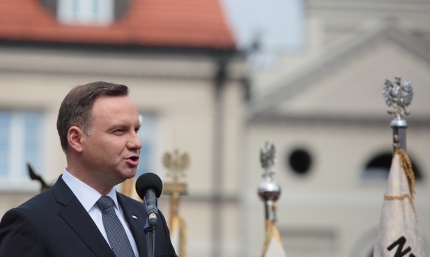 Prezydent: Biało-czerwona flaga jest nasza i wspólna