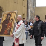 Znaki ŚDM w wiśnickim więzieniu