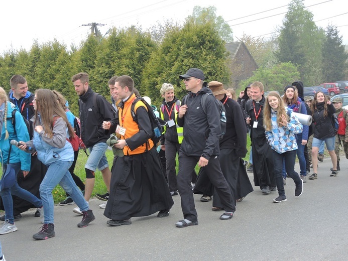 Na trasie 2. dnia - Łagiewniki 2016