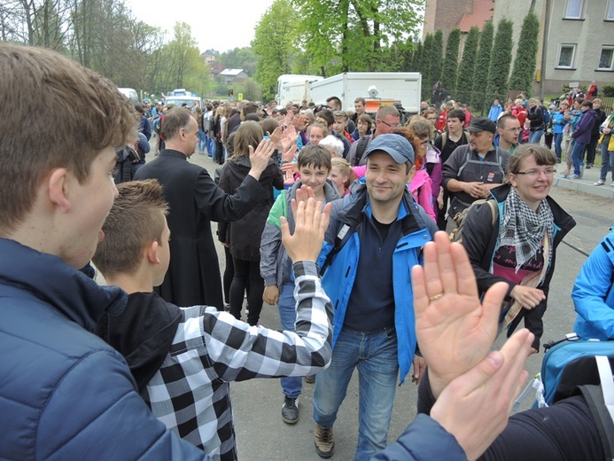 Z Przytkowic przez Polankę Hallera i Radziszów