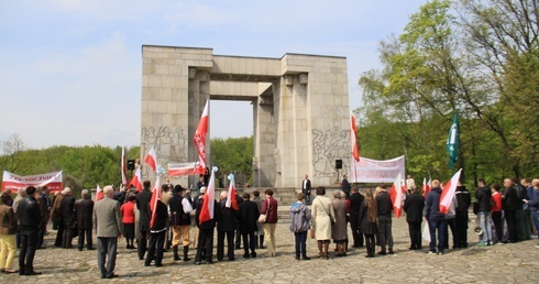 Narodowcy na Górze Świętej Anny