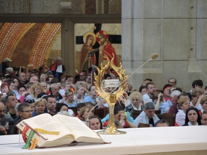 Pielgrzymi w Centrum JP II - cz. 2