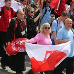 IV pielgrzymka z Hałcnowa dotarła do Łagiewnik - część pierwsza