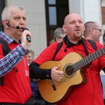 IV pielgrzymka z Hałcnowa dotarła do Łagiewnik - część pierwsza