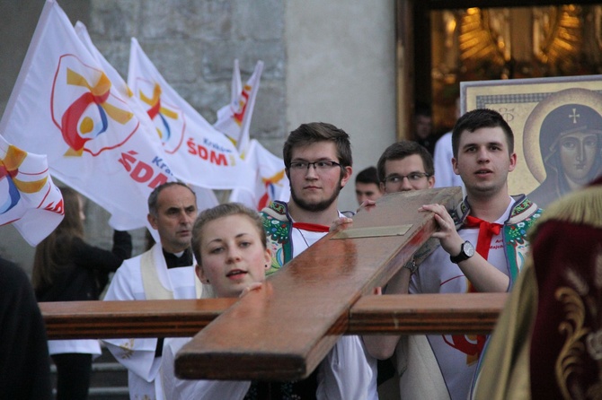 Symbole ŚDM w Kamienicy