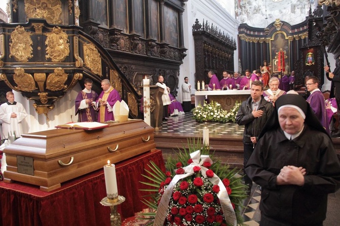 Msza żałobna w intencji śp. abp. Gocłowskiego