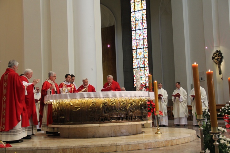 Msza w intencji śp. abp. Tadeusza Gocłowskiego