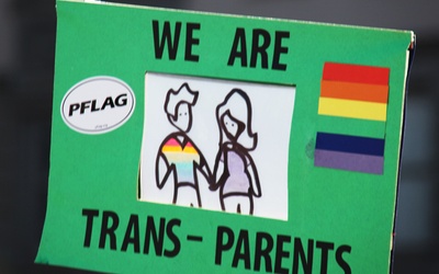 Homolobby chce zatrzymać inicjatywę "Mama, Tata i Dzieci"