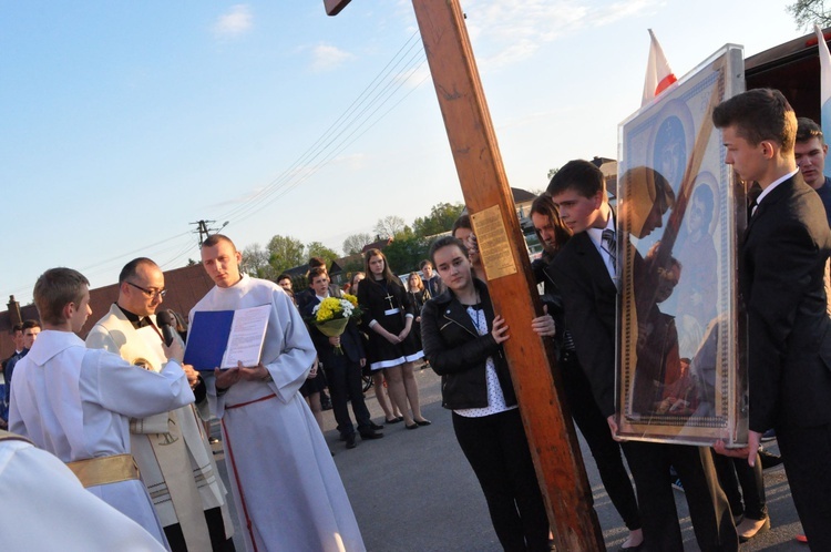 Znaki ŚDM w Borzęcinie