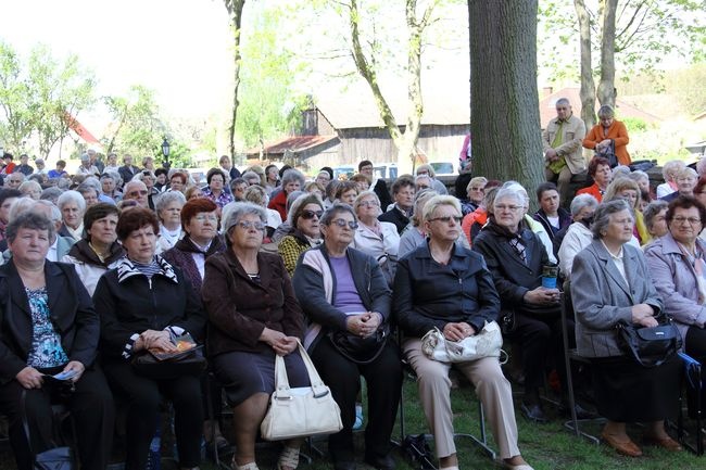 Diecezjalna Pielgrzymka Żywego Różańca Do Skrzatusza