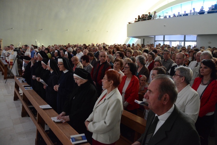 Nowy kościół już Bogu poświęcony