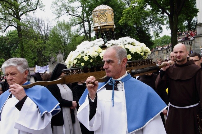 Procesja z Wawelu na Skałkę 2016