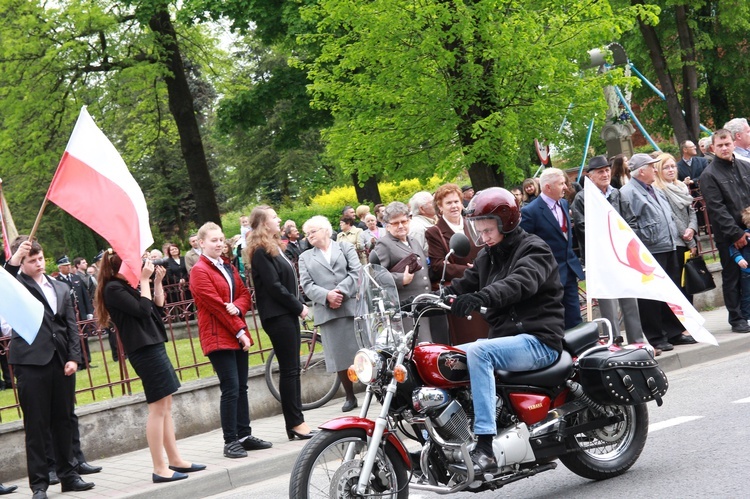 Krzyż i ikona w Radłowie