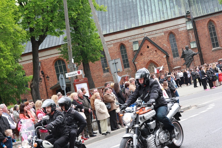 Krzyż i ikona w Radłowie