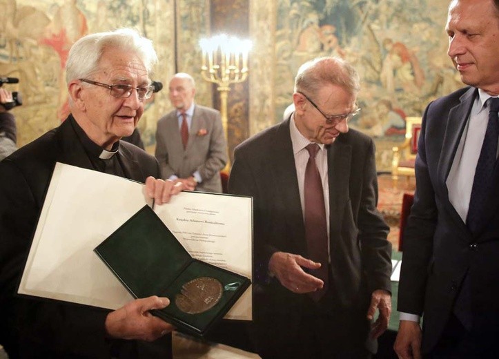 Polski Nobel dla ks. Bonieckiego