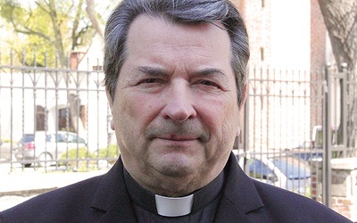 – Abp Gocłowski kochał łacinę. W seminarium przed soborem uczył także liturgii Mszy św. Ale na egzaminach miał w tej kwestii ogromną cierpliwość – mówi  ks. inf. Stanisław Zięba.