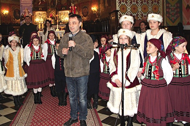 Robert Grudzień i „Zakrzewiaki” na chwilę przed koncertem.